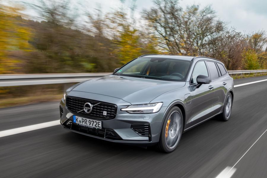  Volvo V60 T8 Polestar Engineered 2019 года  (WW) (фото 6 из 11)
